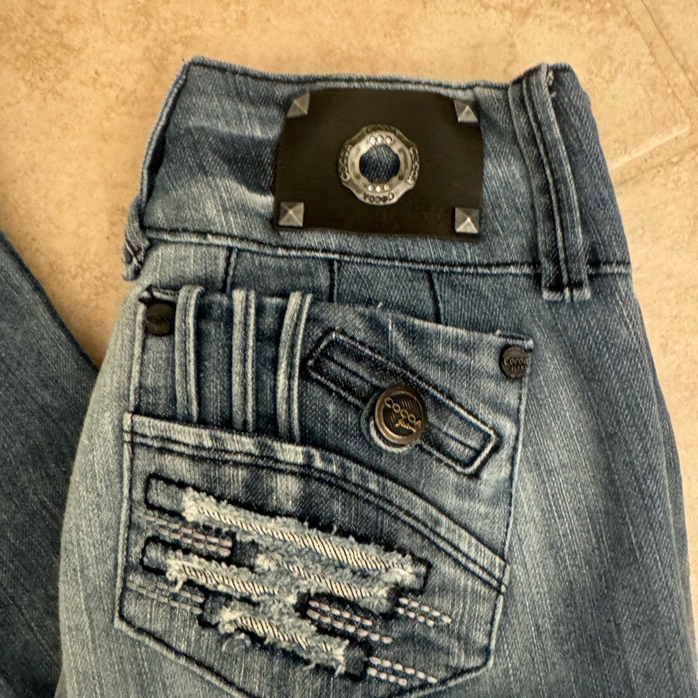 Women's Skinny Jeans in Blue - Picture 2 of 6
